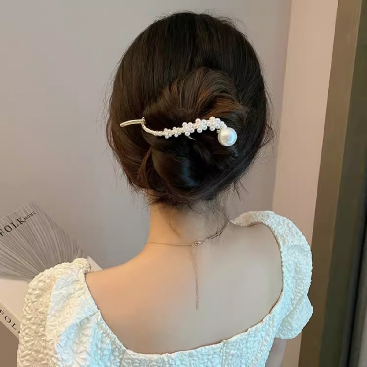 Elegant Glitter Pearl Hair Cli - Korean Women Lifestyle review and price